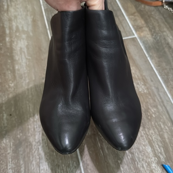 Antonio Melani Black Octavien Leather Preppy Detail On Heel Ankle Boots Size 6.5 - Picture 3 of 10
